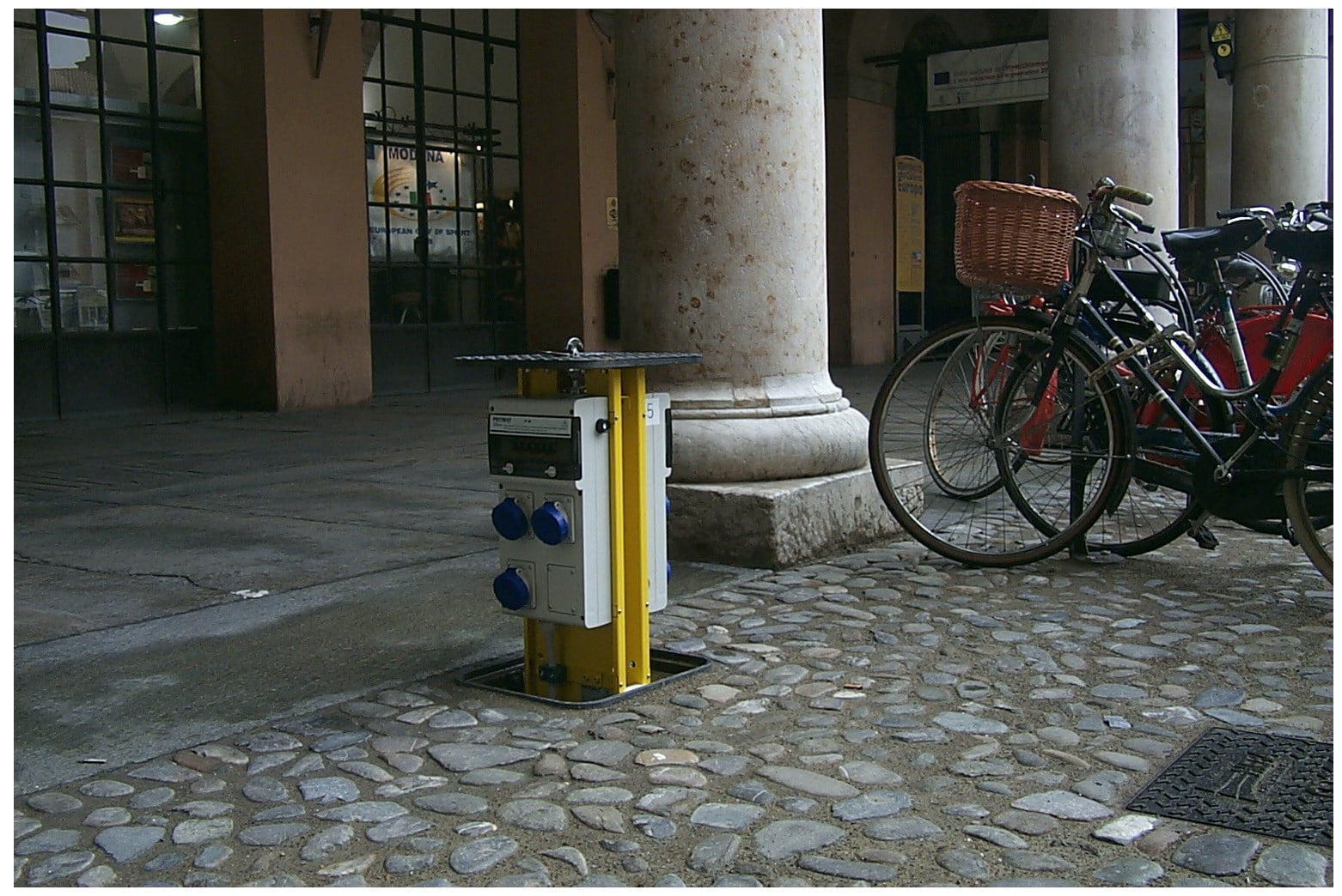 Energitårn Nedsenkbar PILOMAT. b4030. Energitårn Nedsenkbar PILOMAT. b4030.