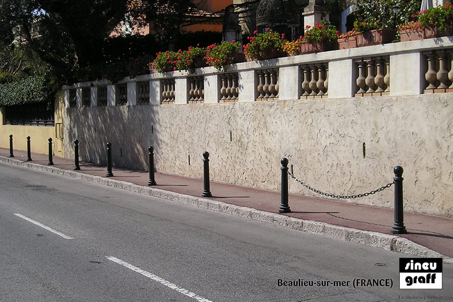 p-17423-bornes-fonte-beaulieu-sur-mer-06-6.jpg