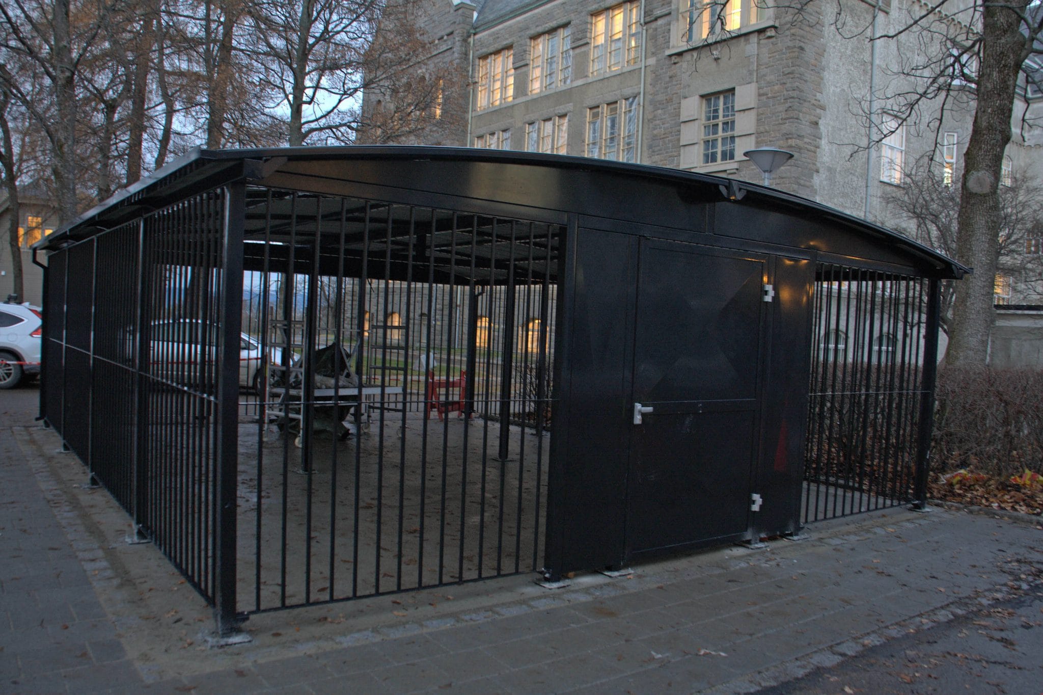 p-18672-ntnu_sykkelparkeringshus_6.5x8x2.2m_lysere-4.jpg
