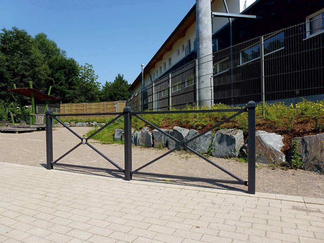 p-19958-byrekkverk_firkant_stolper_ornamentalt_hode_1-3.jpg